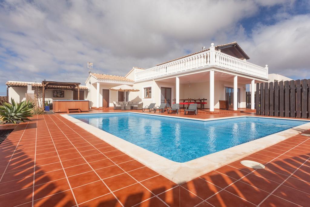 The Fit Retreat Hotel Lajares Exterior foto