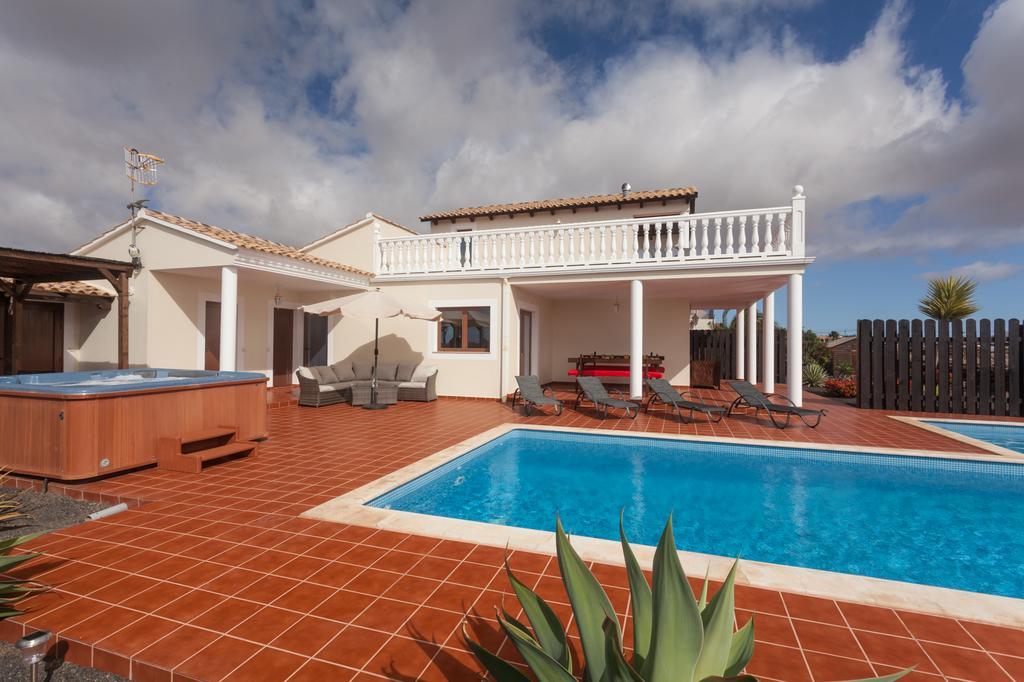 The Fit Retreat Hotel Lajares Exterior foto